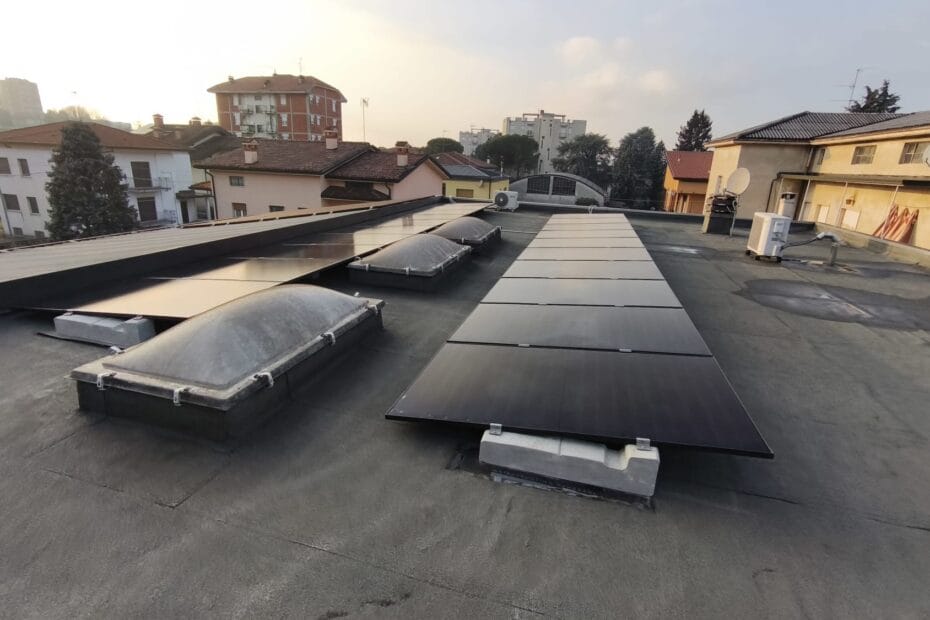 Impianto fotovoltaico trifase da 10 kW su zavorre a Veduggio con Colzano (MB) 4 FOTO3 9